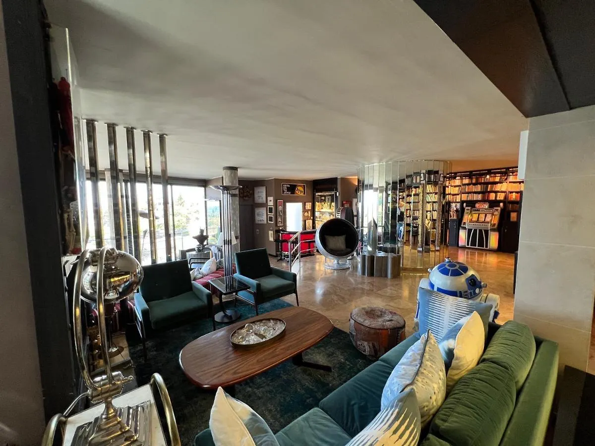 דירה Fucsia Luxury Hotel