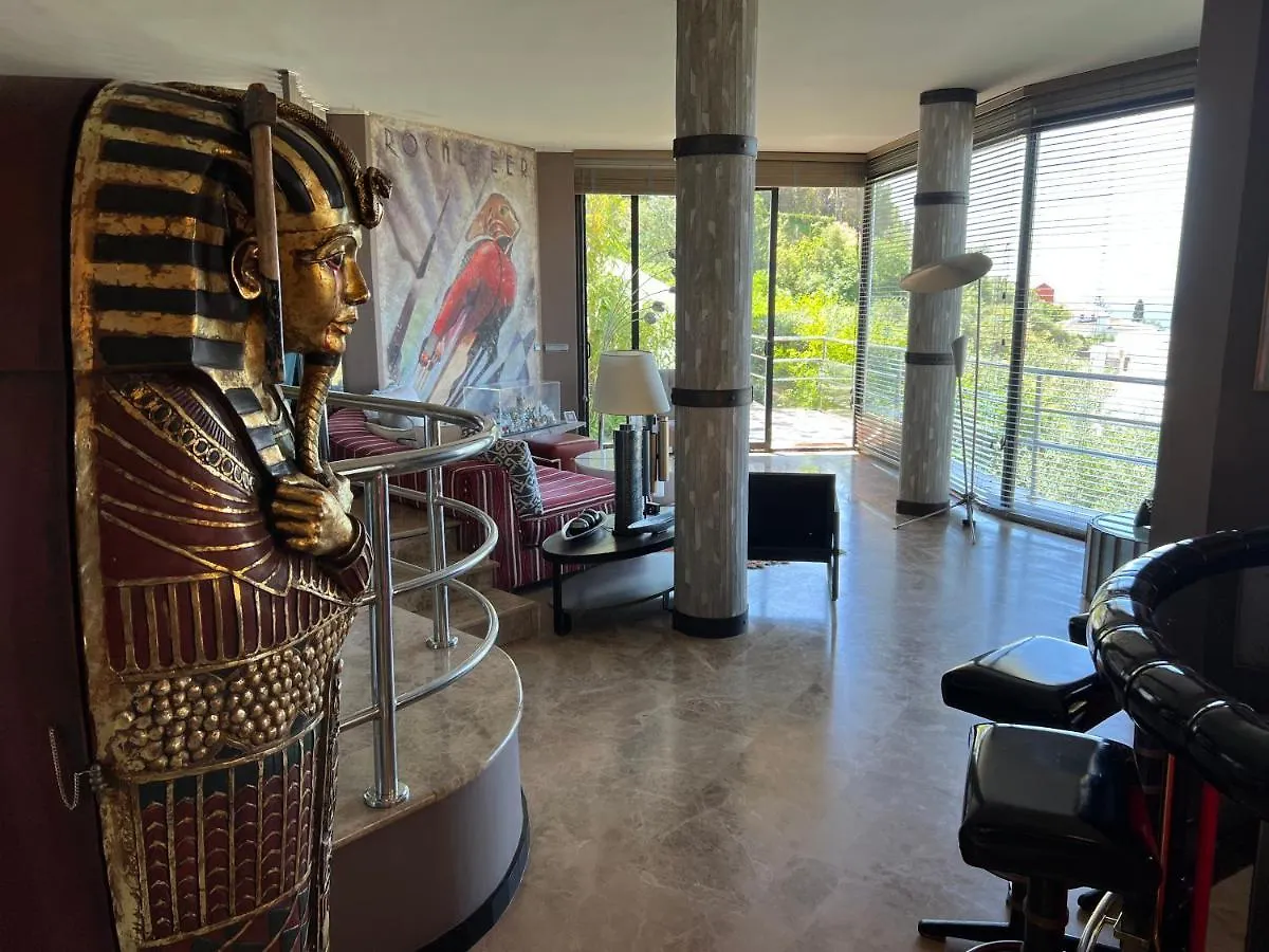 Fucsia Luxury Hotel מארבלה