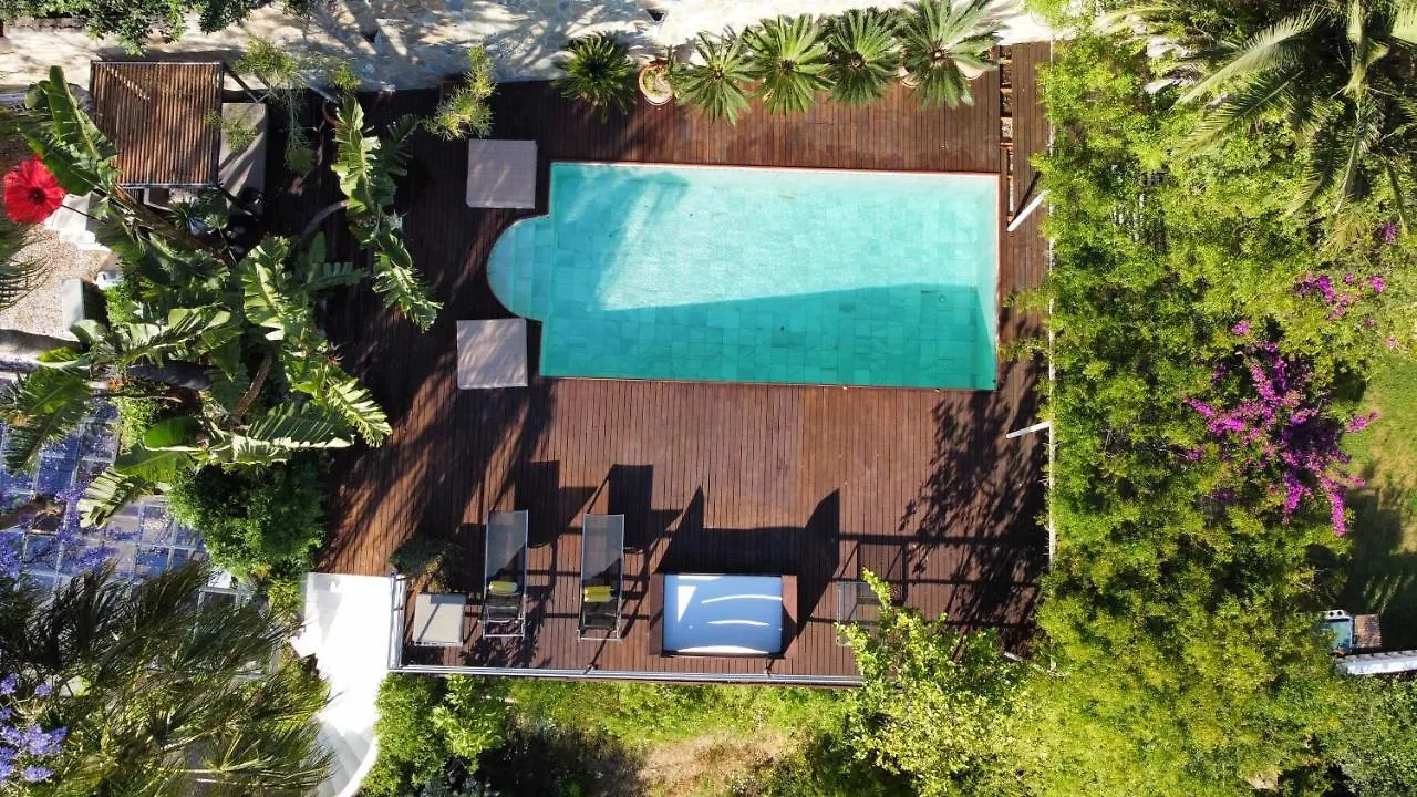 Fucsia Luxury Hotel